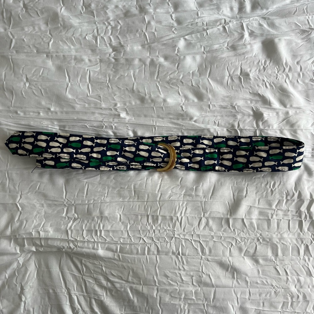 Vineyard Vines Cloth Whale Belt (Size S)